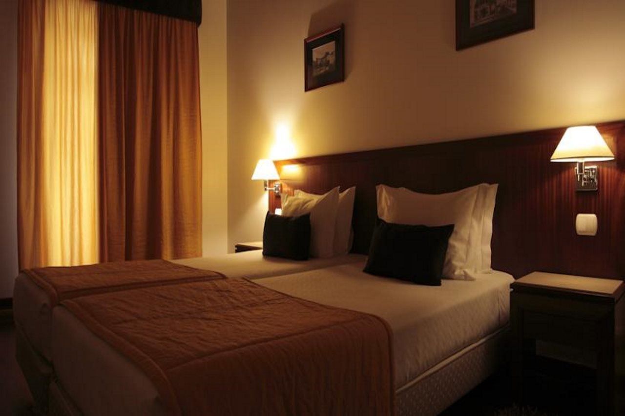 Galeria Suite Hotel 阿威罗 外观 照片